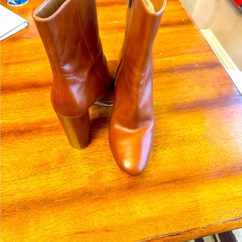 Michael Kors Frenchie platform mid-calf boots.
Size 9 - Worn once!